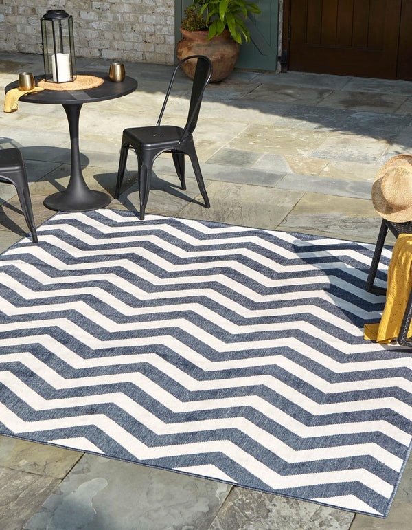Unique Loom Outdoor Coastal Dalgalar Machine Made Chevron Rug Navy Blue, Ivory 7' 10" x 7' 10"