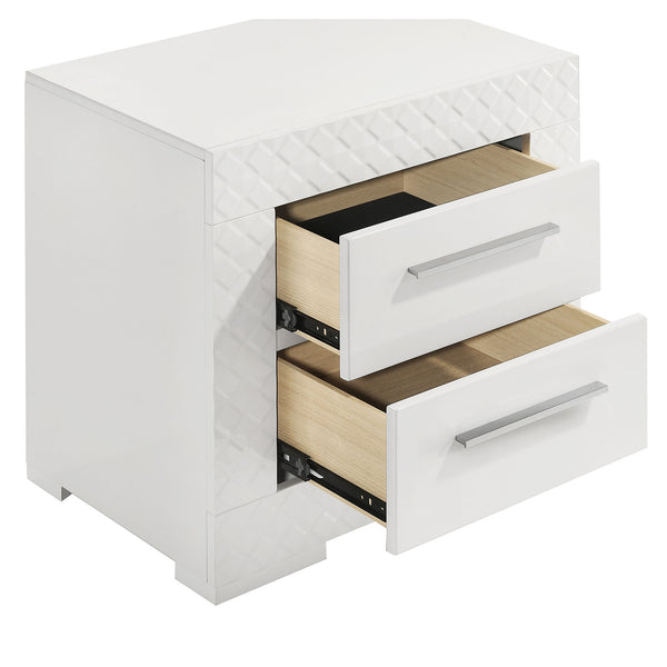 English Elm Pierce Queen Bedroom Set with Led Headboard Diamond Embossed High Gloss Finish Gloss White B062S01733