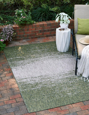 Unique Loom Outdoor Modern Ombre Machine Made Abstract Rug Green, Ivory 9' 0" x 12' 0"