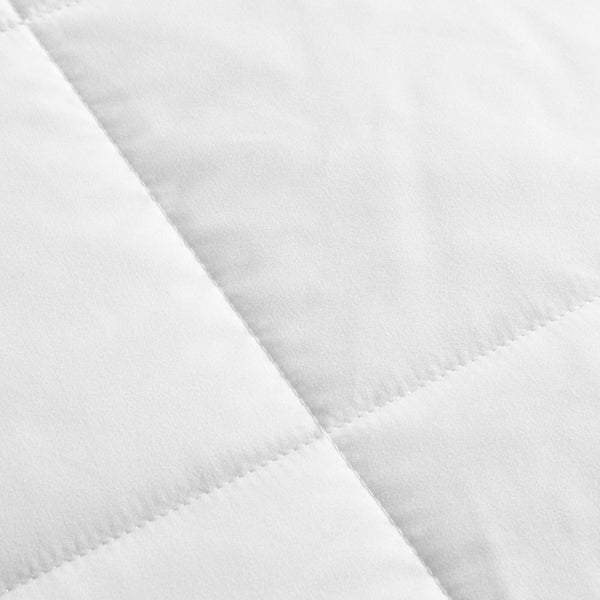 English Elm Down Breathable Nylon-Jersey Down Alternative Blanket — Cool, Silky, Wrinkle-Resistant Microfiber, Noiseless Quilted Twin White 15.75 L x 12.99 W x 4.53 H B035P266700