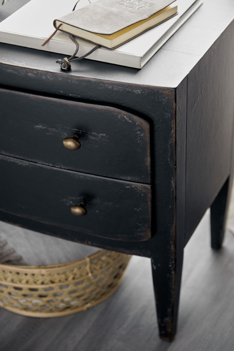 Hooker Furniture Ciao Ciao Bella Two-Drawer Nightstand In Distressed Black With Cedar-Lined Storage And Usb Charging 5805-90016-99