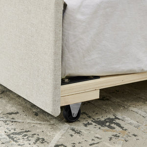 English Elm Full Size Upholstered Daybed with Trundle Usb Ports Tufted Back Wave Arms W1413S00158