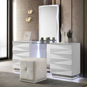 English Elm White Bedroom Vanity Set with Led Mirror Multiple Drawers and Contemporary Storage B2741S00883