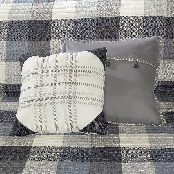 English Elm 6 Ridge Reversible Herringbone Quilt Set with Embroidered Throw Pillows Buffalo Plaid Cozy Lodge Vibe Grey 22.83 L x 17.72 W x 11.81 H B03597499