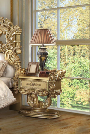 English Elm Gold Luxurious 1-Drawer Nightstand with Felt-Lined Self-Closing Drawer, 2/3 Extension, Gold Finish Elegance B062P215396