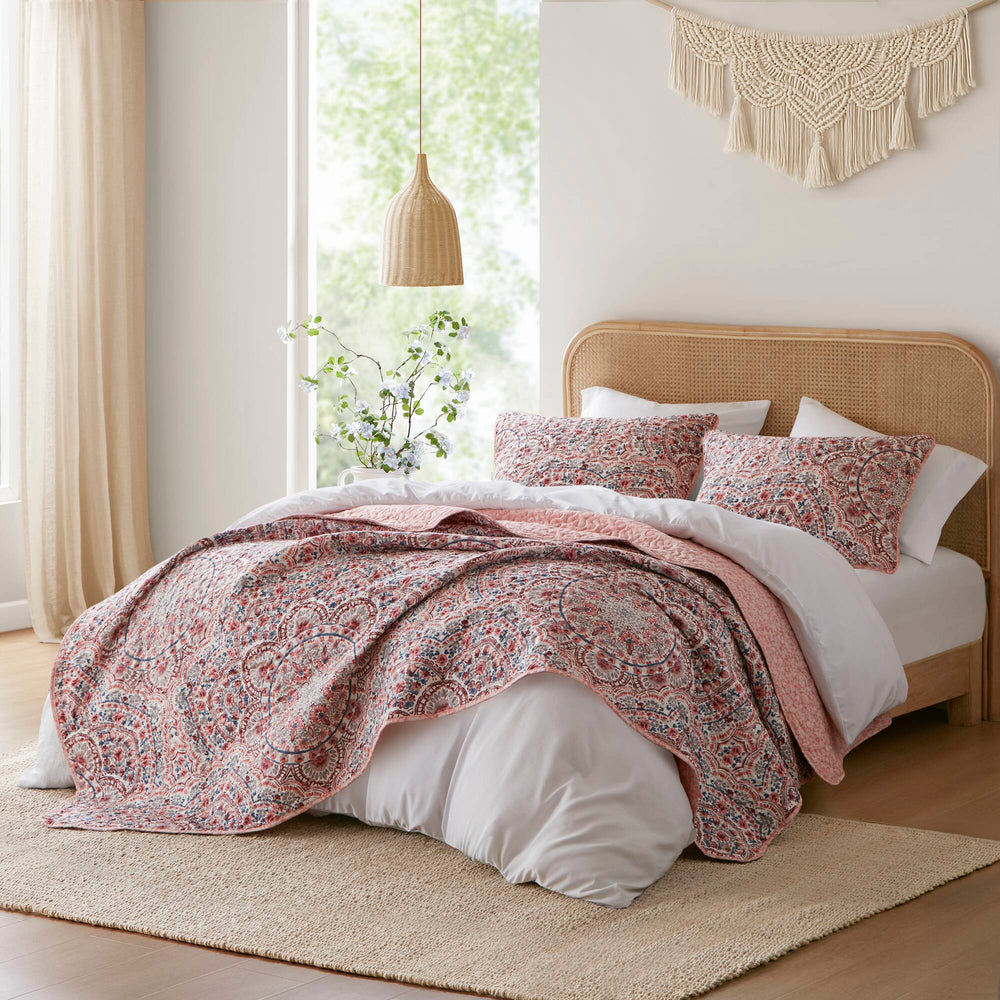 JLA Home Super Listing - Boho Valerie Reversible Quilt with Watercolor Medallion & Tonal Floral, Lightweight Brushed Microfiber Comfort Pink AM14-0598