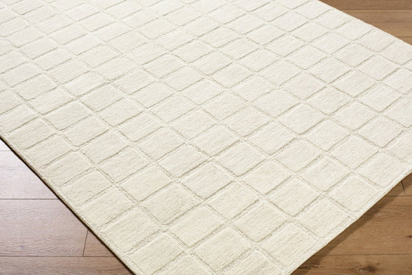 Livabliss Benchcraft Hand Tufted Wool Area Rug Farmhouse Artisan Looped Pile Living Room Accent Light Beige 5' x 7'6" BEC2305-576