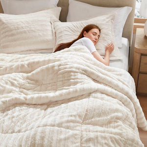 JLA Home Madison Park - Faux Faux Fur Comforter Mini Set with OEKO‑TEX Soft Plush Warmth, Machine Washable, Hotel-Style Chic Champagne MP10-3066