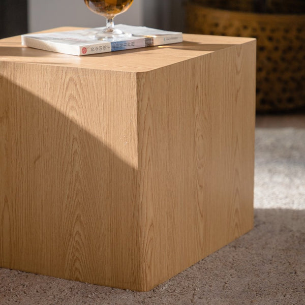English Elm Set of 2 Cube Nesting Tables Mdf Wood Grain Finish Compact Modern Living Room Accent W3158P395510
