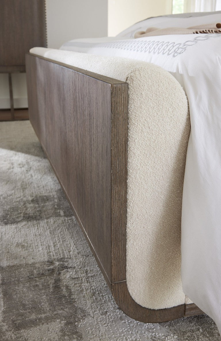 Hooker Furniture Modern Mood Queen Upholstered Panel Bed In Inverness Natural With Mink Oak Trim, Wire-Brushed Luxe Finish 6850-90950-89