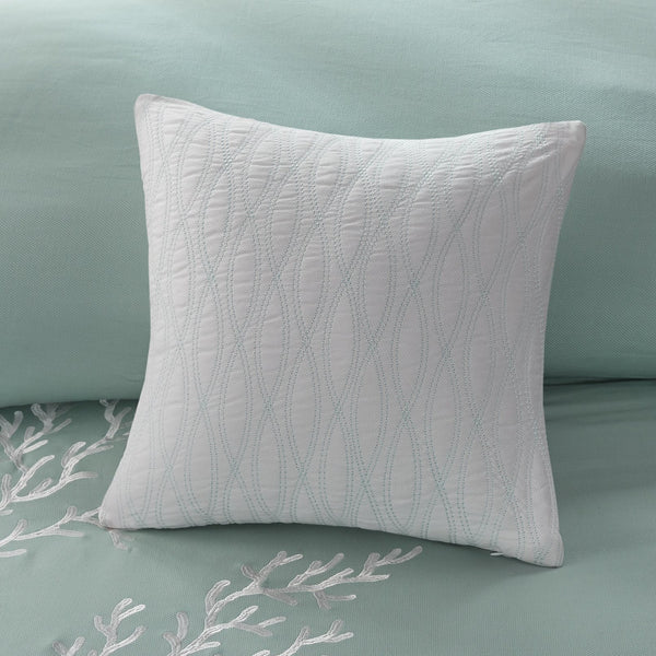 English Elm Oversized Cotton Jacquard Comforter Set with Embroidered Coral Motif and Pieced White Border Full Aqua 22.83 L x 11.81 W x 21.26 H B03595755