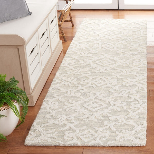 Safavieh Blossom 104 Hand Tufted  Rug Grey / Ivory BLM104A-10