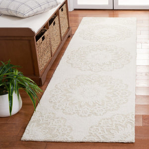 Safavieh Blossom 108 Hand Tufted Country and Floral Rug Ivory / Grey BLM108F-4