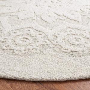 Safavieh Blossom 108 Hand Tufted Country and Floral Rug Ivory / Grey BLM108F-4