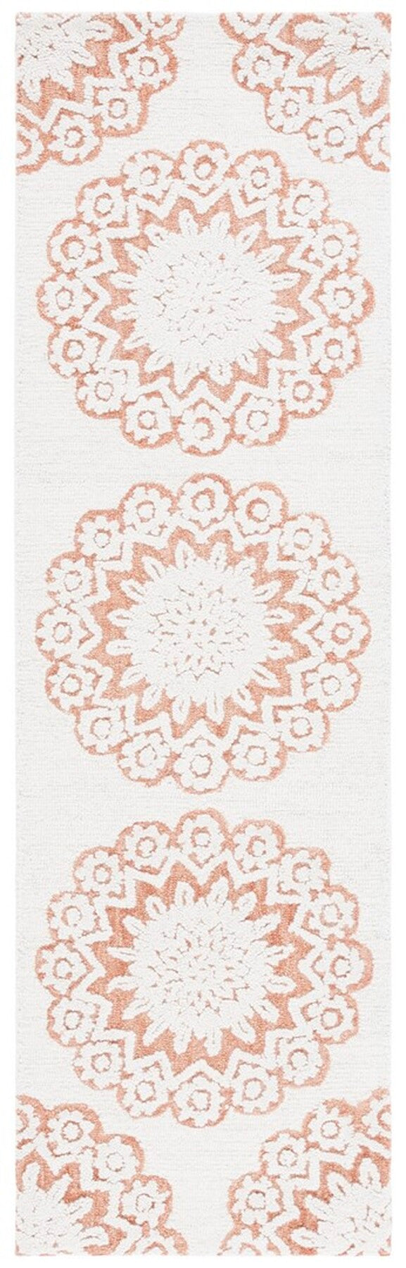 Safavieh Blossom 108 Hand Tufted Country and Floral Rug Ivory / Pink BLM108U-4