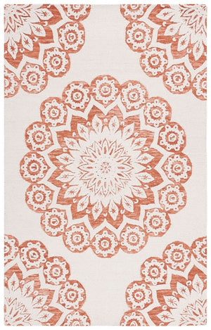 Safavieh Blossom 108 Hand Tufted Country and Floral Rug Ivory / Pink BLM108U-4