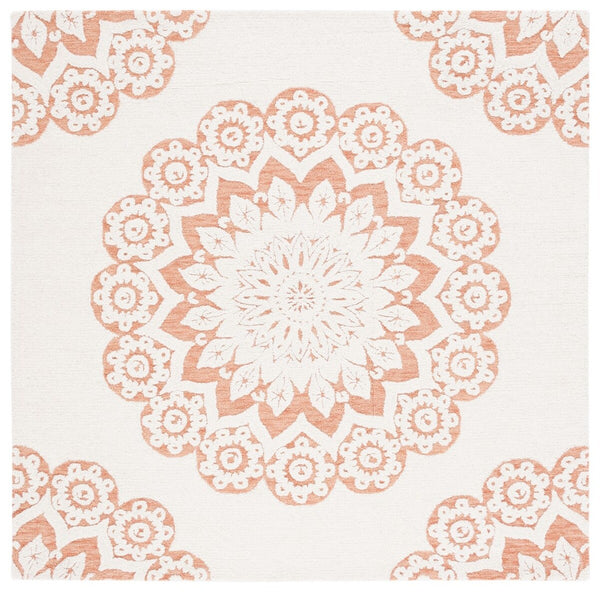 Safavieh Blossom 108 Hand Tufted Country and Floral Rug Ivory / Pink BLM108U-4