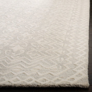 Safavieh Blossom 114 Hand Tufted  Rug Grey / Ivory BLM114F-216