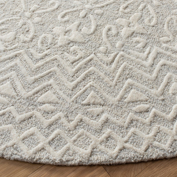 Safavieh Blossom 114 Hand Tufted  Rug Grey / Ivory BLM114F-216