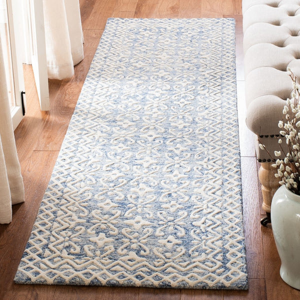 Safavieh Blossom 114 Hand Tufted  Rug IIX Blue / Ivory BLM114M-216
