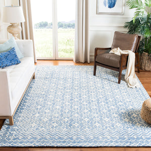 Safavieh Blossom 114 Hand Tufted  Rug IIX Blue / Ivory BLM114M-216