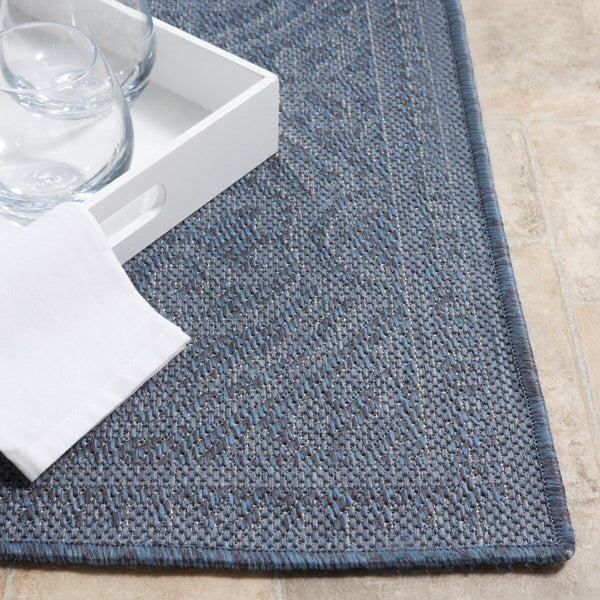 Safavieh Bermuda 809 Power Loomed Indoor / Outdoor Rug Navy 6'-7" x 6'-7" Round