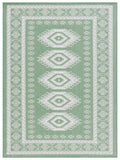 Safavieh Bermuda 827 Power Loomed Indoor / Outdoor Rug Green / Ivory 8' x 10'