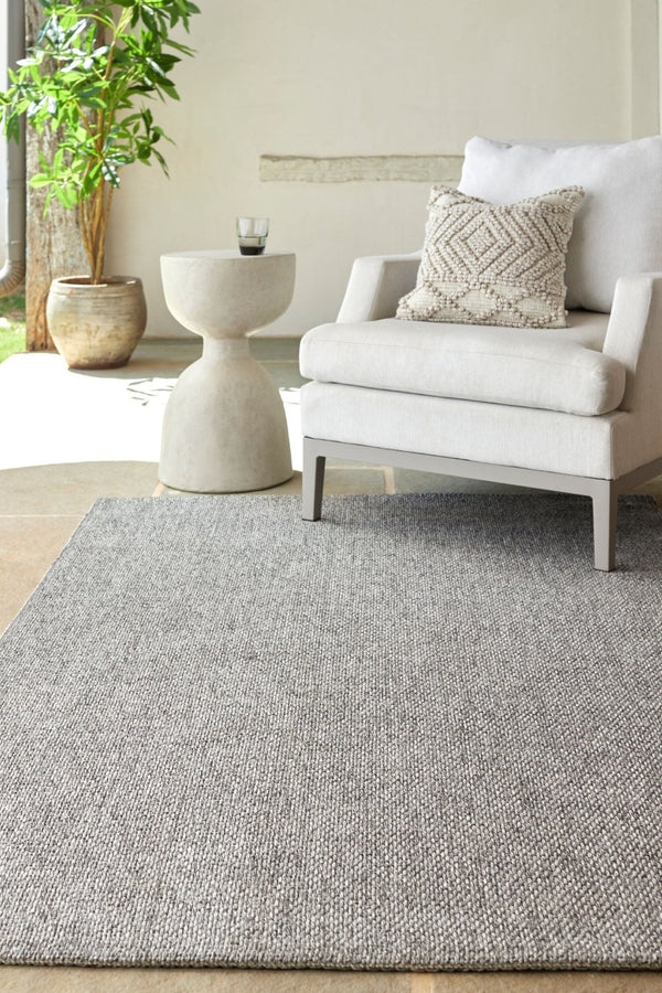 Livabliss Birdie Flatweave Polypropylene Accent Rug Turkey Woven Outdoor Patio Entryway Gray, Light Bei 1'11" x 2'11" BORD2302-111211