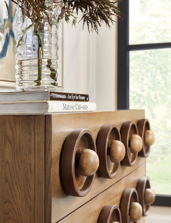 Hooker Furniture Commerce Knobby 3-Drawer Accent Chest In White Oak — Boho Light Wood Dresser With Oversized Round Knobs 7228-50736-85