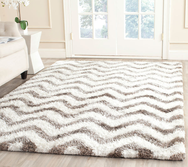 Safavieh Barcelona Shag 320 Hand Tufted  Rug Ivory / Silver BSG320A-24
