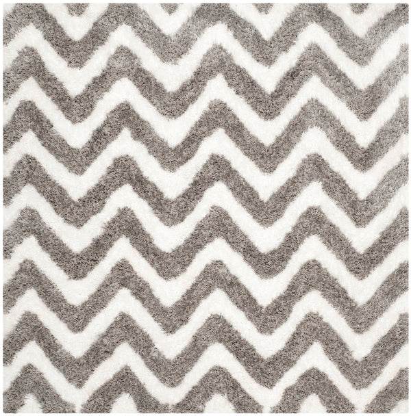 Safavieh Barcelona Shag 320 Hand Tufted  Rug Ivory / Silver BSG320A-24