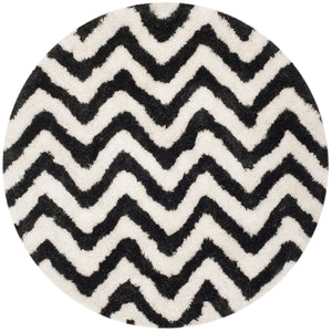 Safavieh Barcelona Shag 320 Hand Tufted  Rug Ivory / Black BSG320C-24