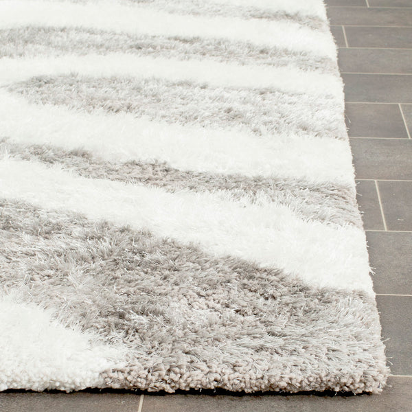 Safavieh Barcelona Shag 321 Hand Tufted  Rug Ivory / Silver BSG321A-24