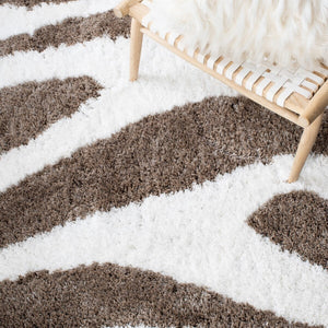 Safavieh Barcelona Shag 321 Hand Tufted  Rug Ivory / Silver BSG321A-24