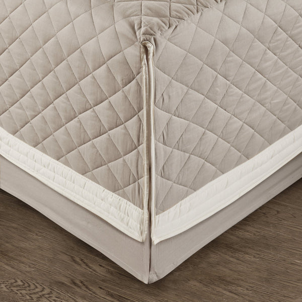 English Elm 6 Breanna Cotton Daybed Cover Set Khaki Diamond Quilted Twin with Bedskirt, Shams & Pillow, Hypoallergenic B03597558
