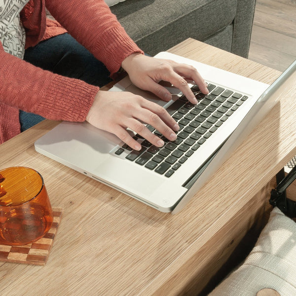 English Elm Lift-Top Coffee Table - Rustic Brown, Versatile Storage & Pop-Up Surface For Modern Living Spaces B356P367868