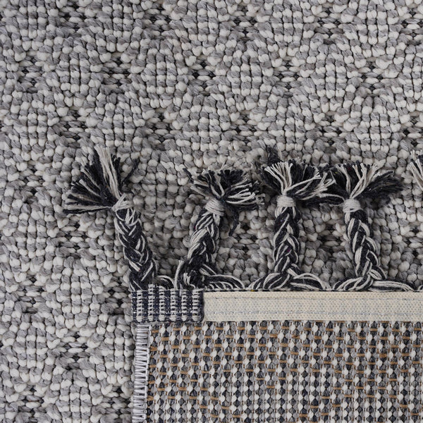 English Elm Loom Medallion Area Rug 2X8 In White/Ivory - Stylish, Stain-Resistant Indoor/Outdoor Runner Rug B335P289635