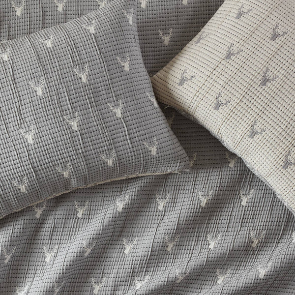 English Elm 3 Luxe Matelassé Coverlet Set Full/Queen with Two Standard Shams – Lightweight Polyester, Textured Elegance Grey 18.7 L x 14.76 W x 5.32 H B035P366540