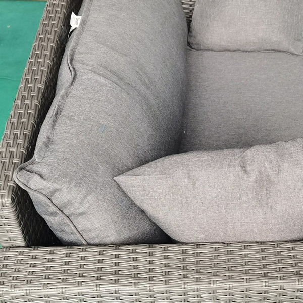 English Elm Outsunny Stylish Outdoor Wicker Loveseat With Cushions, Comfortable 2-Seat Sofa For Patio & Garden W2225P174003-GIGA