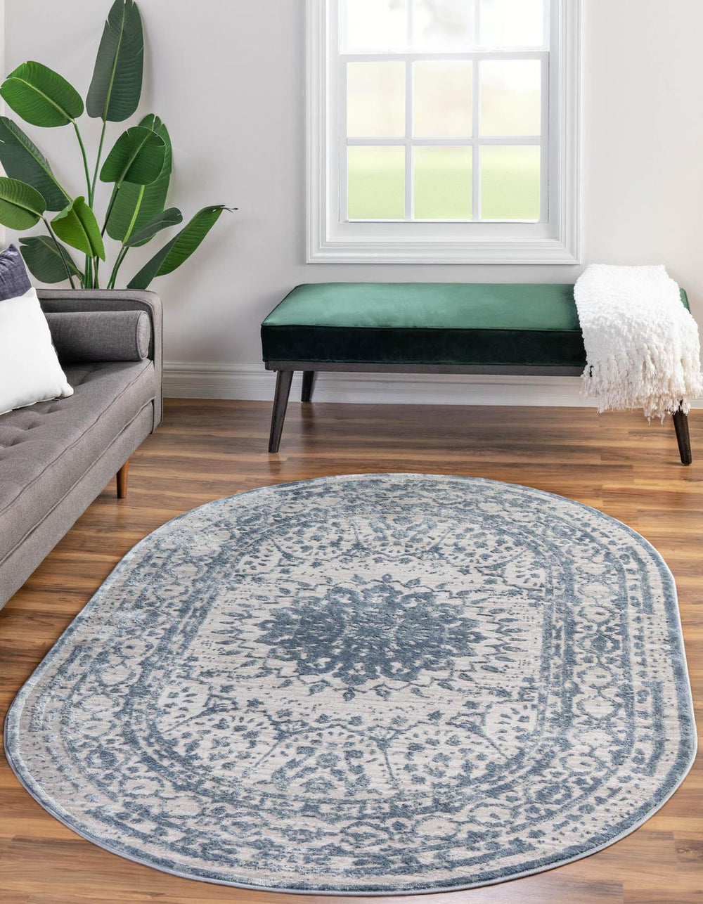 Unique Loom Aberdeen Derbyshire Machine Made Medallion Rug Light Blue, Gray 5' 3" x 8' 0"