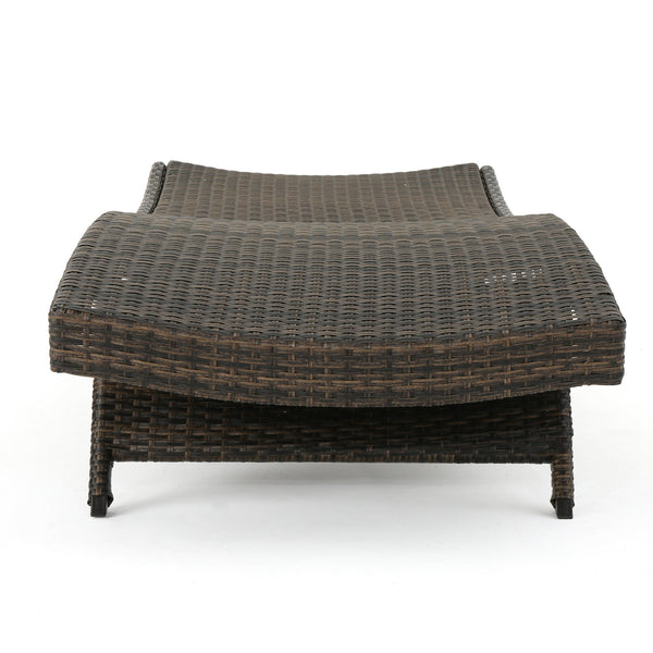 English Elm Christopher Knight Home® - Salem Pe Wicker Chaise Lounge – Elegant Outdoor Seating, Rust-Resistant Frame, Low Maintenance, Mocha Finish 52005.00ALUMCA