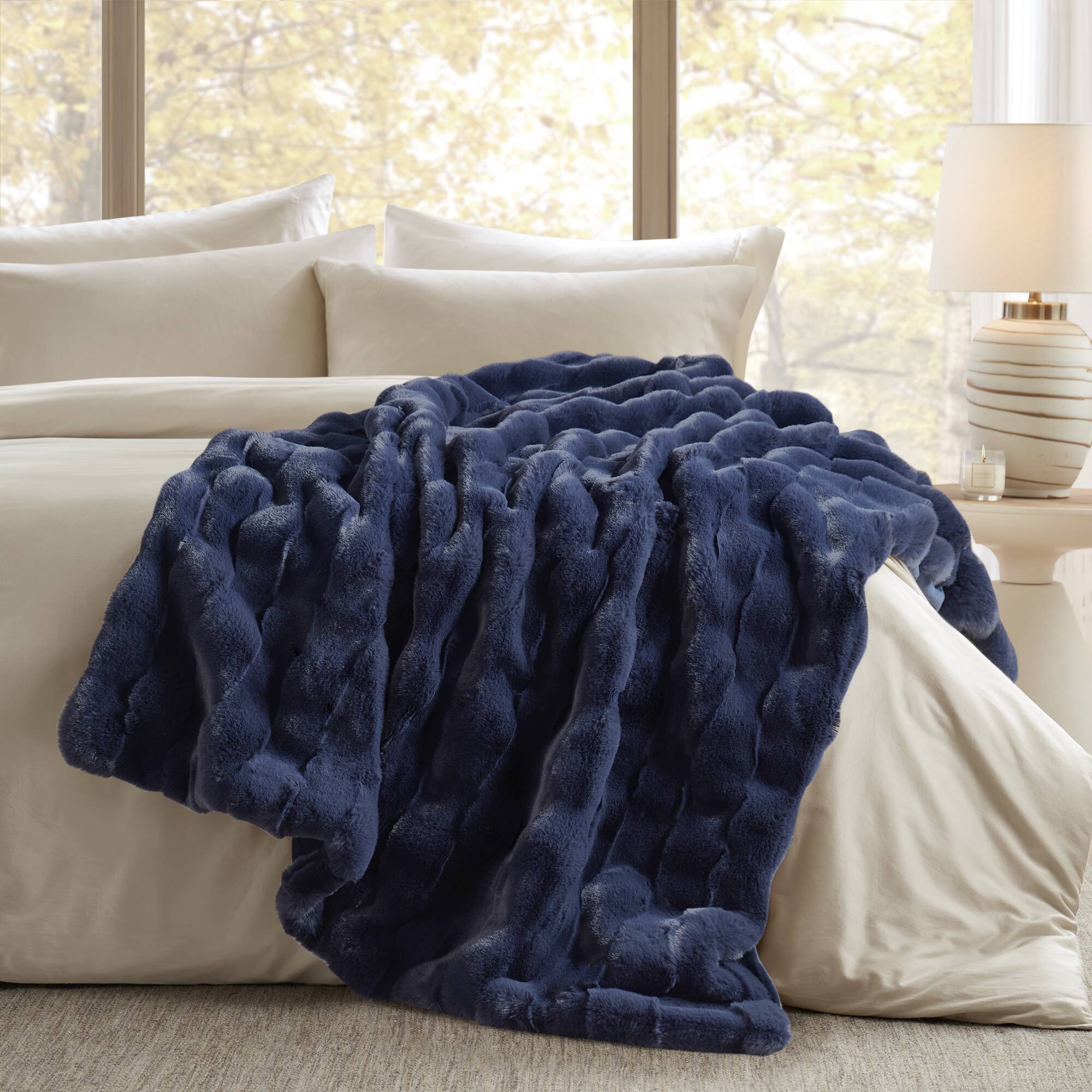 Madison Park Vivienne Throw - Thumbnail 2