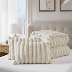 English Elm 3-Piece King Ultrasoft Faux Fur Comforter Set - Luxurious Velvet Reverse, Ivory & Cozy Design B035P408270