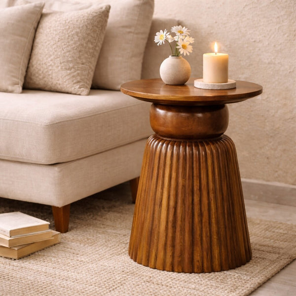 English Elm Solid Oak Round Side Table Handcrafted Warm Grain Finish for Living or Bedroom B182P490936