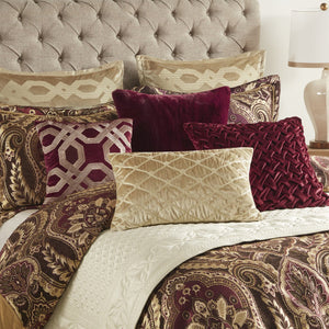 English Elm 4 Piece Comforter Set - Opulent Burgundy Queen Ensemble With Jacquard Chenille & Easy Care Comfort B035128753