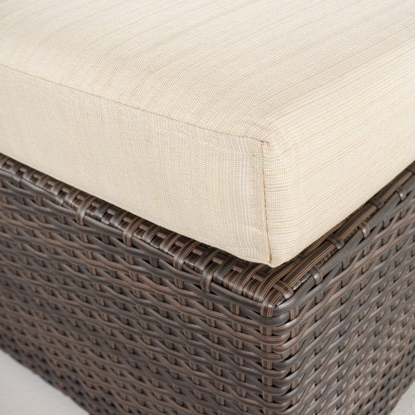 English Elm Christopher Knight Home® - SANTA SANTA ROSA Ottoman with Water-Resistant Cushion, Aluminum Frame, Faux Rattan Outdoor Seating Multi 57546.00ALUMBRN