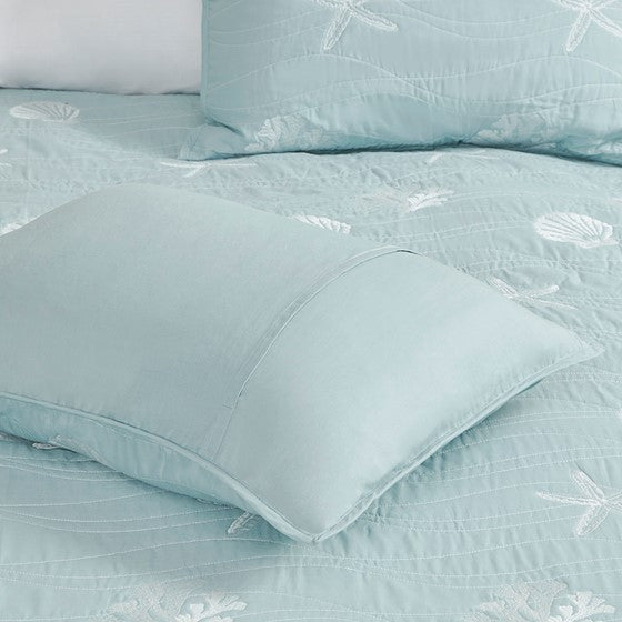 English Elm 4 Harbor House Seaside Cotton Percale Reversible Quilt Set with Embroidered Starfish and Shells, Full/Queen Aqua 20.87 L x 16.93 W x 11.81 H B03595791