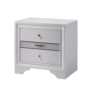 English Elm 3 Drawers Wooden Nightstand With Sleek Nickel Knobs - Modern White Finish For Stylish Storage Solutions B016P251556