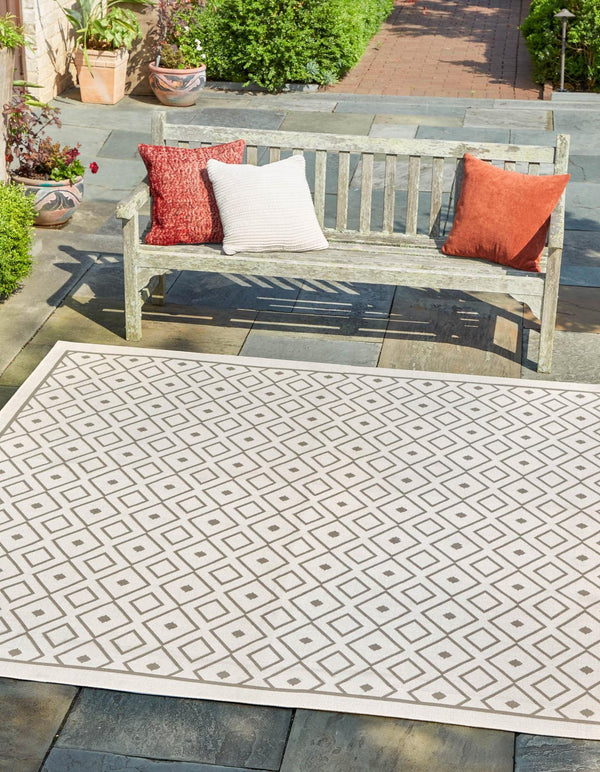 Unique Loom Outdoor Trellis Kafes Machine Made Geometric Rug Ivory, Gray 7' 10" x 7' 10"