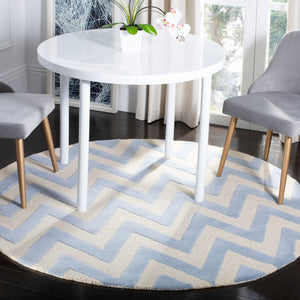 Safavieh Cambridge 139 Hand Tufted  Rug Light Blue / Ivory CAM139A-26